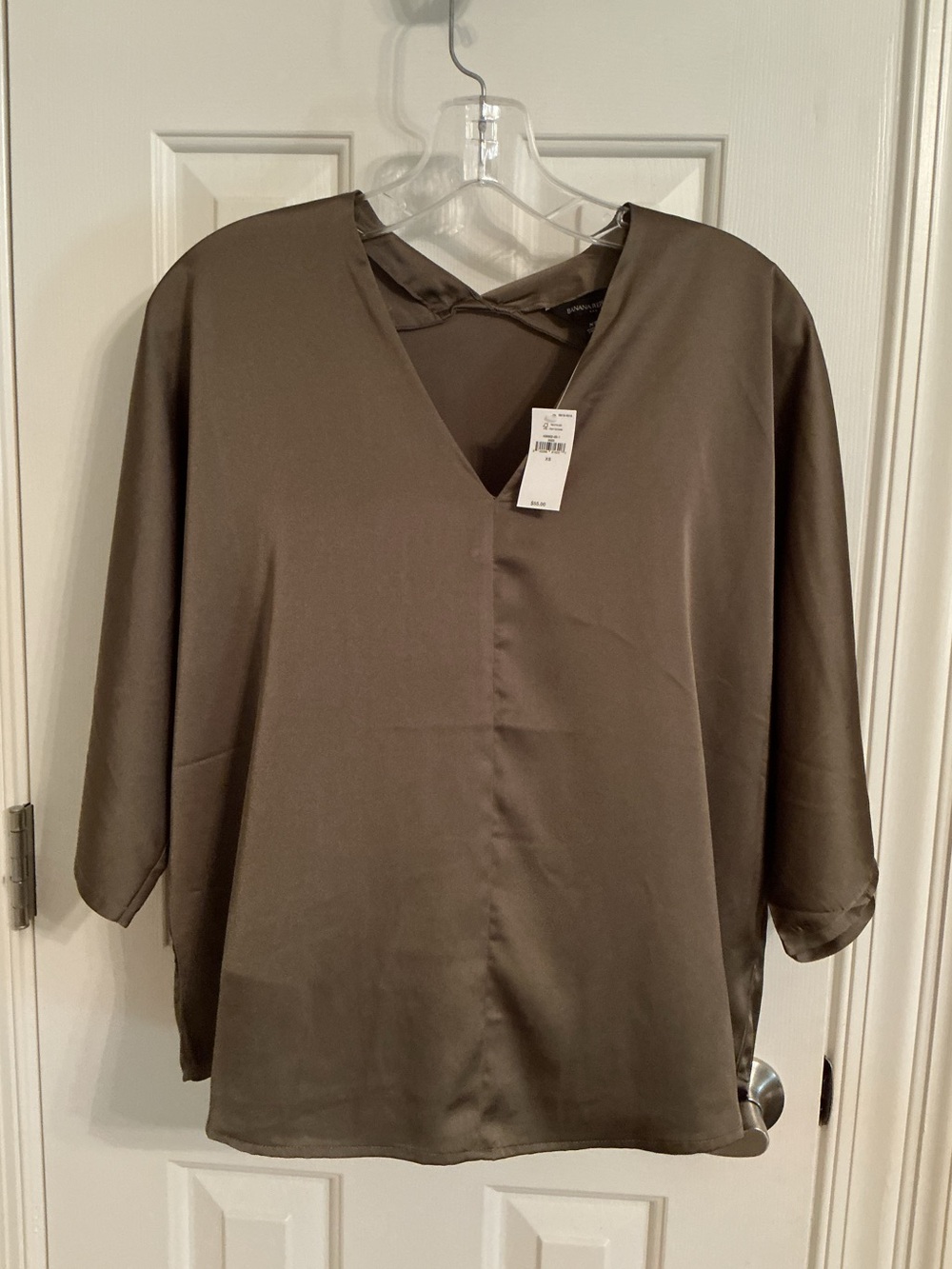 Banana Republic Olive Green Silky V-Neck Relaxed Fit Blouse